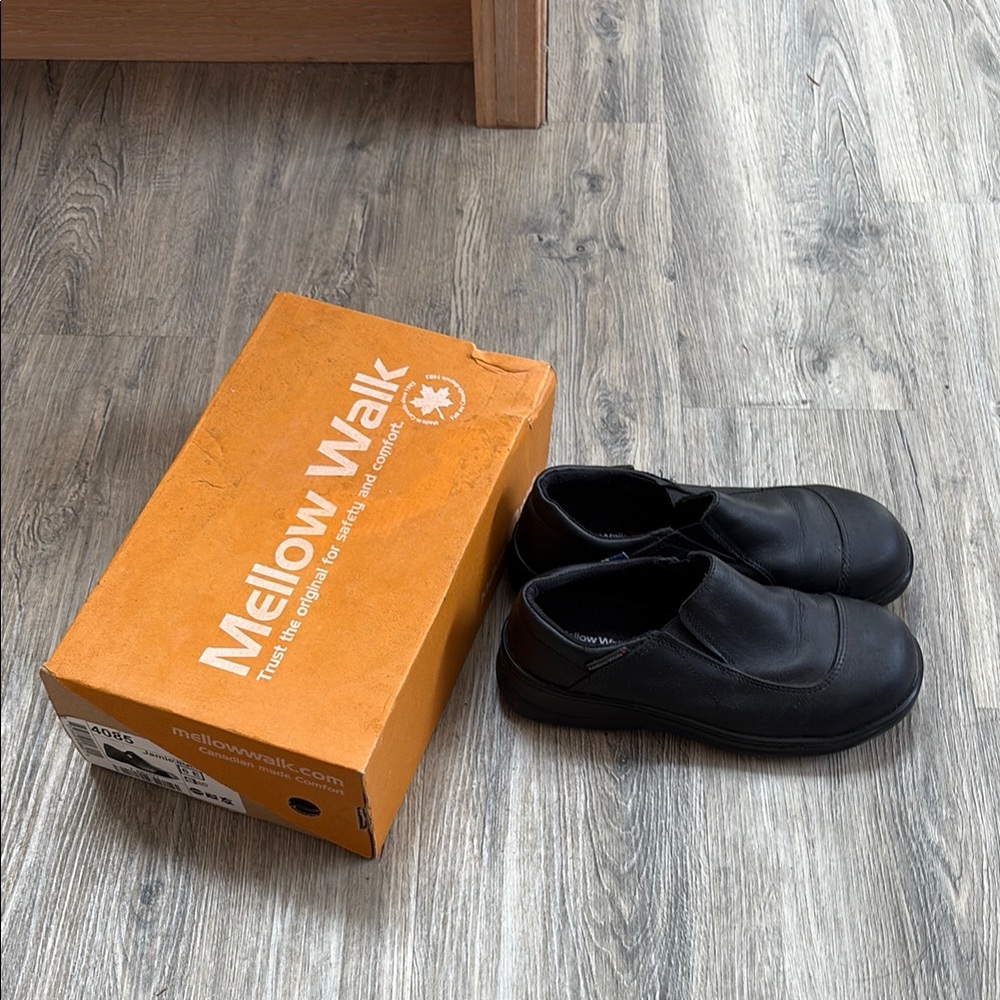 Mellow Walk Black Safey Shoes